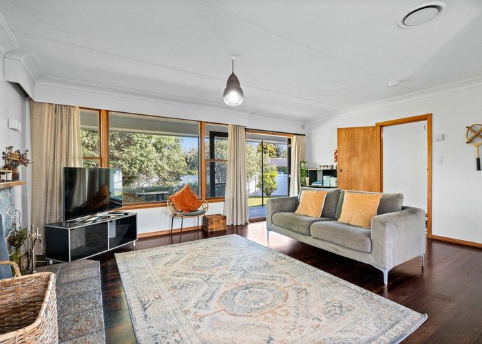  at 12 Suez Street, Martinborough