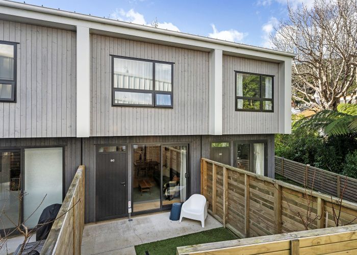 at 8C Ferry Road, Days Bay, Lower Hutt, Wellington