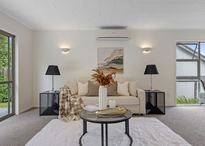  at 82A Beach Road, Mellons Bay, Manukau City, Auckland