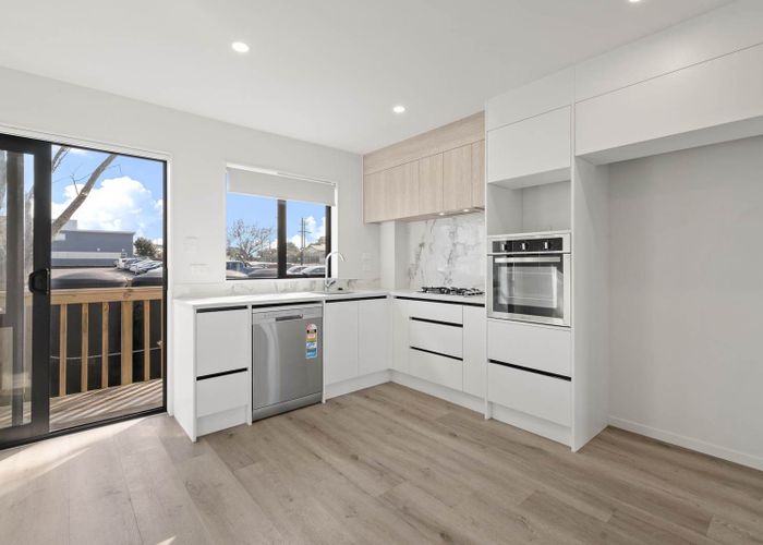  at 13C Edinburgh Avenue, Rosehill, Papakura, Auckland