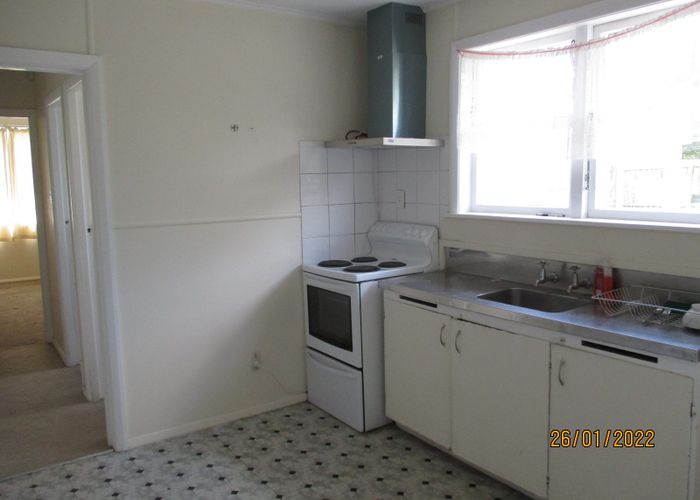  at 84 Fisher Cres, Otara, Manukau City, Auckland