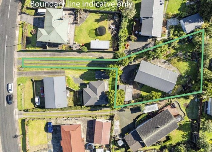  at 13 Helleur Road, Massey, Waitakere City, Auckland