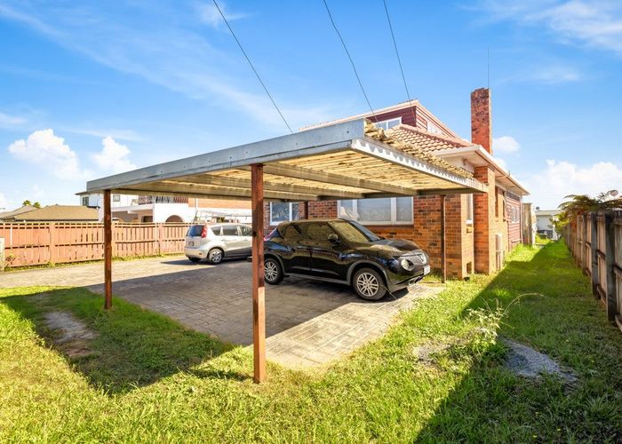  at 69 Kinross Street, Blockhouse Bay, Auckland