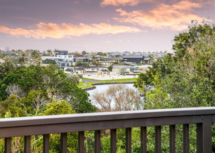  at 24 Venus Place, Half Moon Bay, Manukau City, Auckland