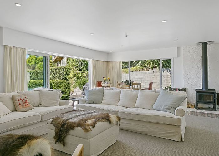  at 2/13 Scenic Heights, Acacia Bay, Taupō