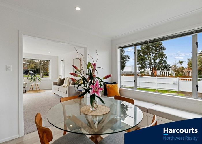  at 4 Barberry Lane, Te Atatu Peninsula, Auckland