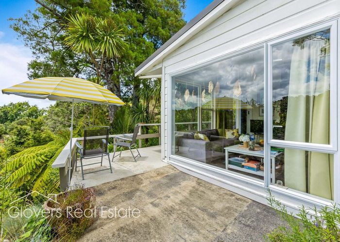  at 140 Victory Road, Laingholm, Auckland