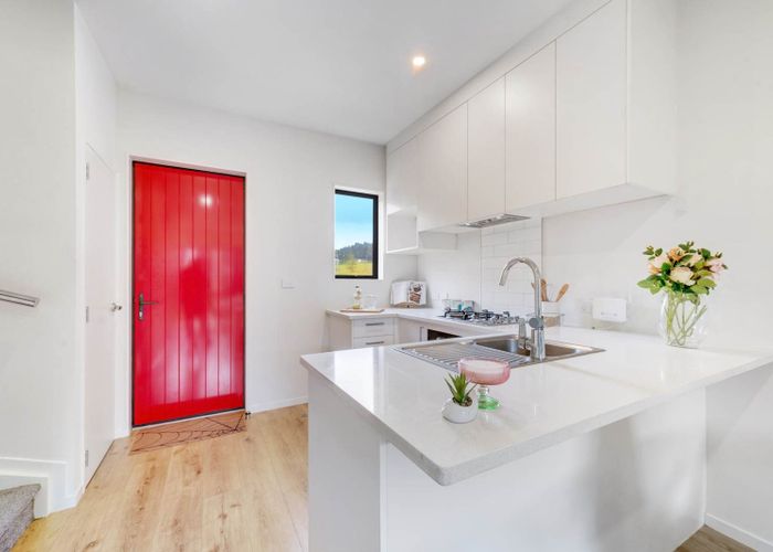  at 2 Creekside Way, Flat Bush, Manukau City, Auckland