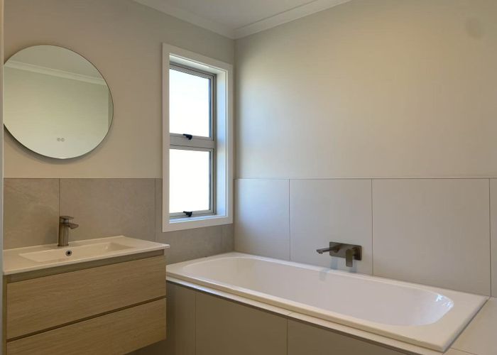  at 7/664 Swanson Road, Swanson, Auckland