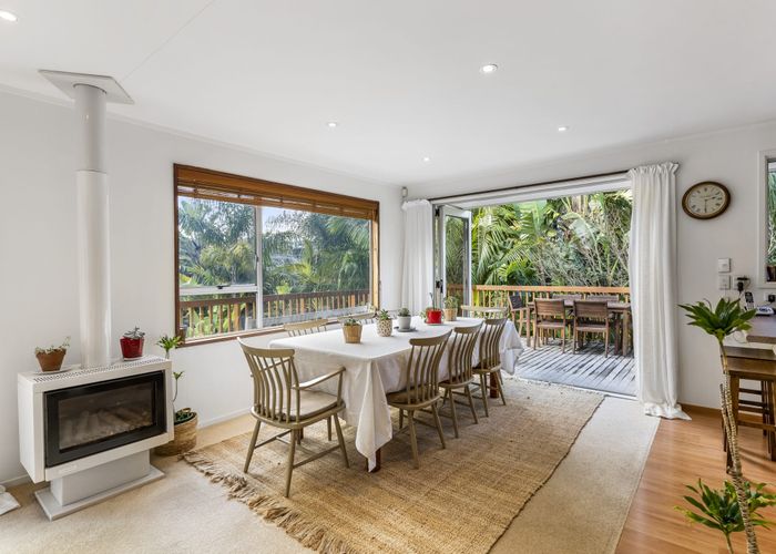  at 10 Lyons Avenue, Murrays Bay, North Shore City, Auckland