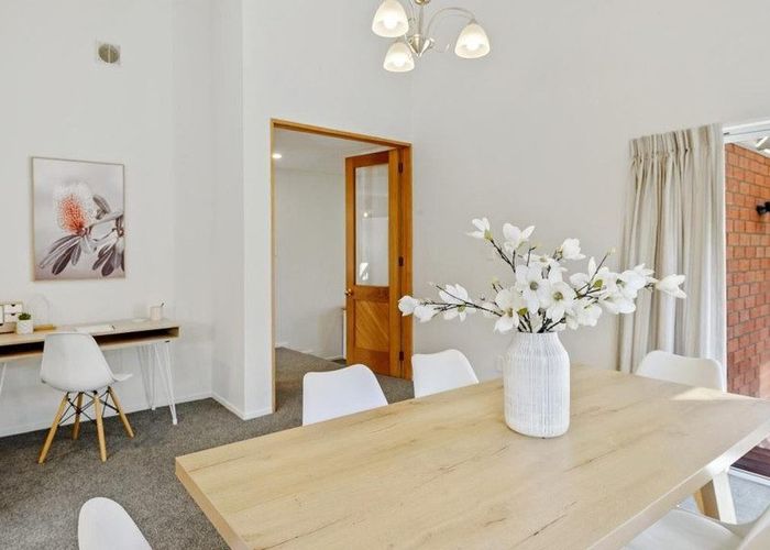  at 16 Herbs Place, Cashmere, Christchurch City, Canterbury