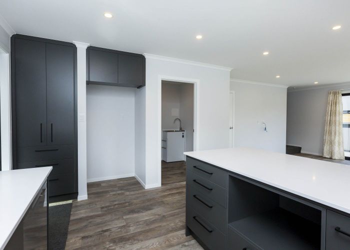  at 8 Reakes Crescent, Wallaceville, Upper Hutt, Wellington