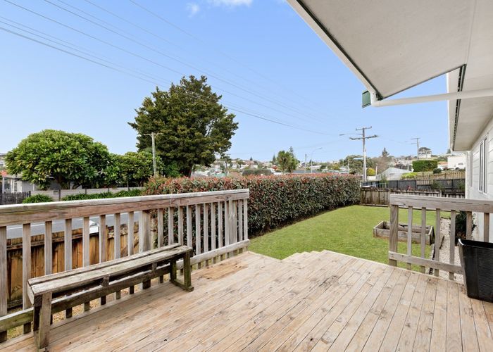  at 42A Windsor Road, Bellevue, Tauranga, Bay Of Plenty