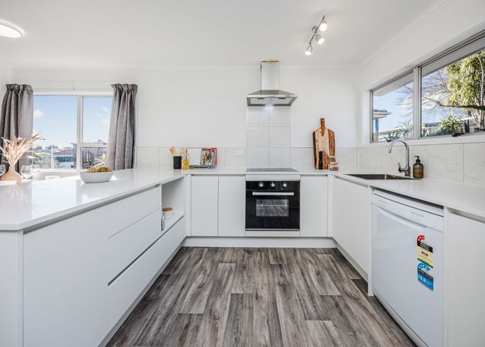  at 52 Zelda Avenue, Clover Park, Manukau City, Auckland