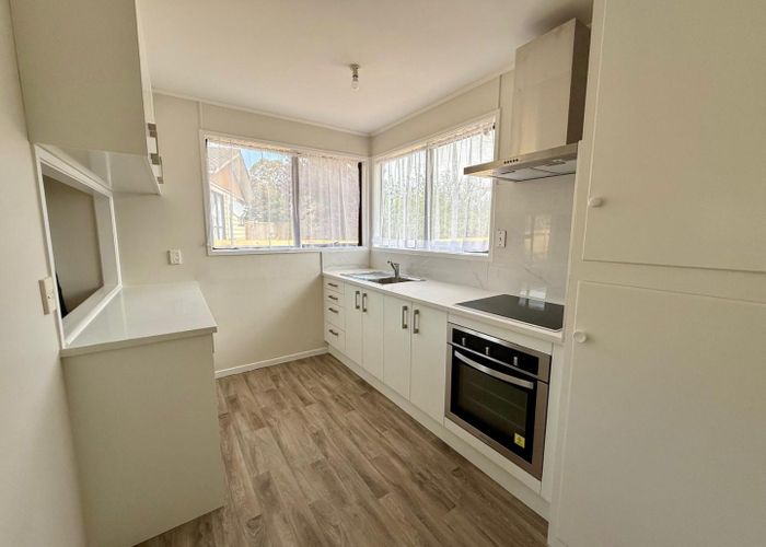  at 6 Elvira Place, Ranui, Waitakere City, Auckland