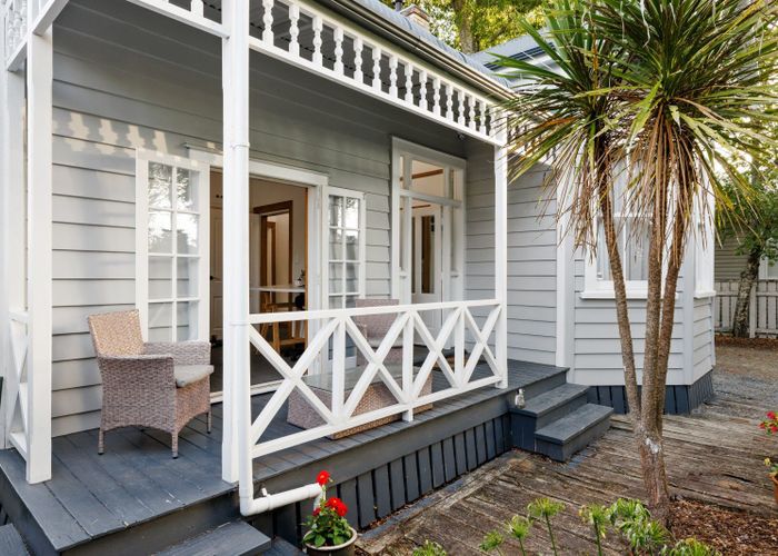  at 84 Albert Street, Hamilton East, Hamilton