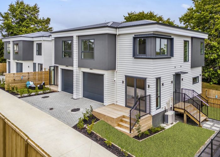  at 36 Whitford Road, Botany Downs, Manukau City, Auckland