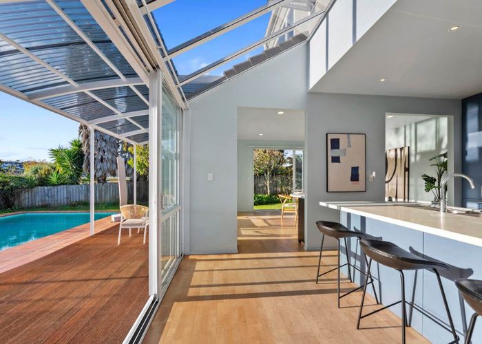  at 15 Advance Way, Albany, North Shore City, Auckland