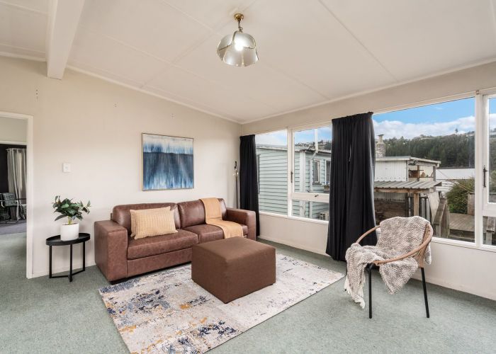  at 33 Glenelg Street, Bradford, Dunedin