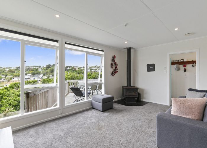  at 127 Ruskin Road, Newlands, Wellington