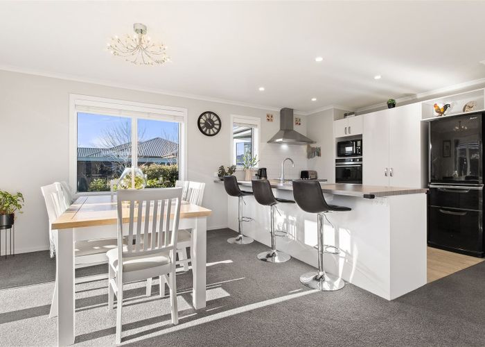  at 38 Eastfield Drive, Lincoln, Lincoln