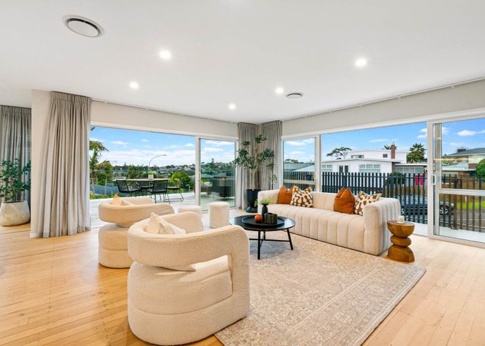  at 10 Fowler Street, Northcote, North Shore City, Auckland