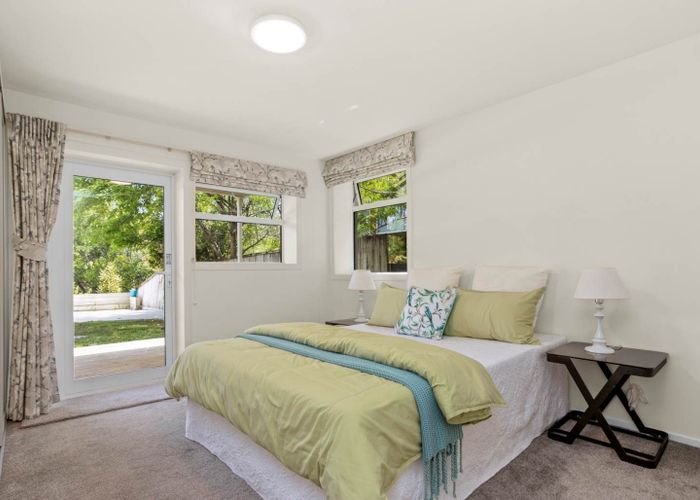  at 8A Eastglen Road, Glen Eden, Waitakere City, Auckland