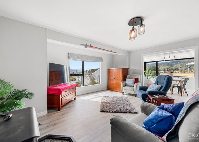  at 12 Roman Close, Silverstream, Upper Hutt, Wellington