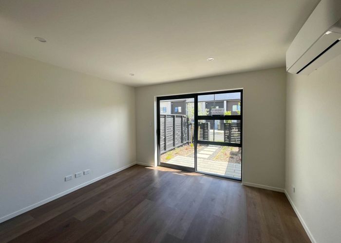  at 7 Selo Street, Glen Eden, Waitakere City, Auckland