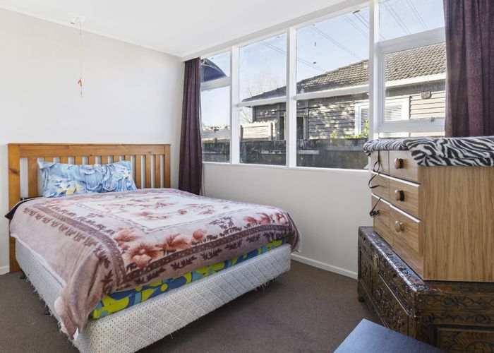  at 3/86 Portage Road, New Lynn, Auckland