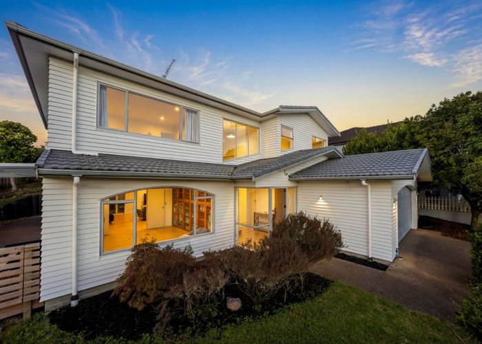  at 31 Harrowglen Drive, Northcross, North Shore City, Auckland