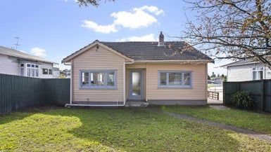  at 3175 Great North Road, New Lynn, Auckland