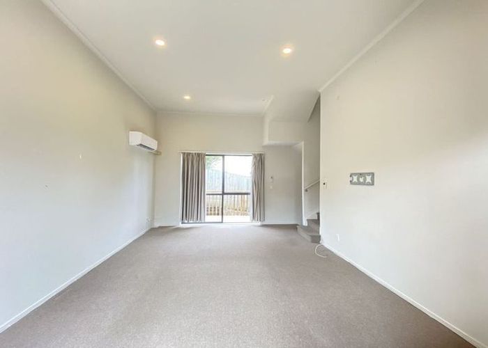  at 2/2 Swan Hill Drive, Glen Eden, Waitakere City, Auckland
