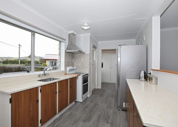  at 30 Leader Street, Riverton