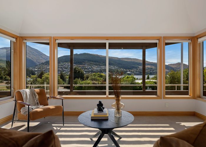  at 732 Peninsula Road, Kelvin Heights, Queenstown-Lakes, Otago