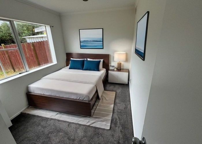  at 8 Dapple Place, Flat Bush, Manukau City, Auckland