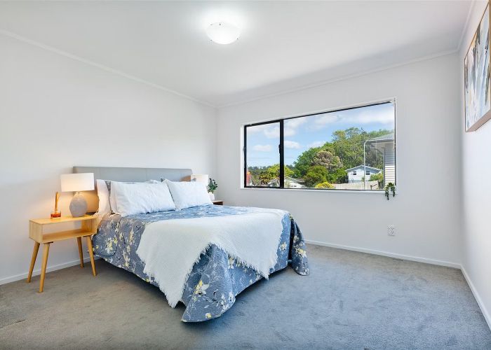  at 38B Waverley Avenue, Glenfield, North Shore City, Auckland