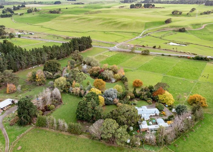  at 571 Wanganui Road, Marton