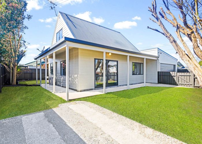  at 2 Braeburn Place, Takanini, Papakura, Auckland