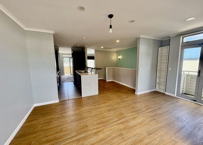 at 25/305 Evans Bay Parade, Hataitai, Wellington