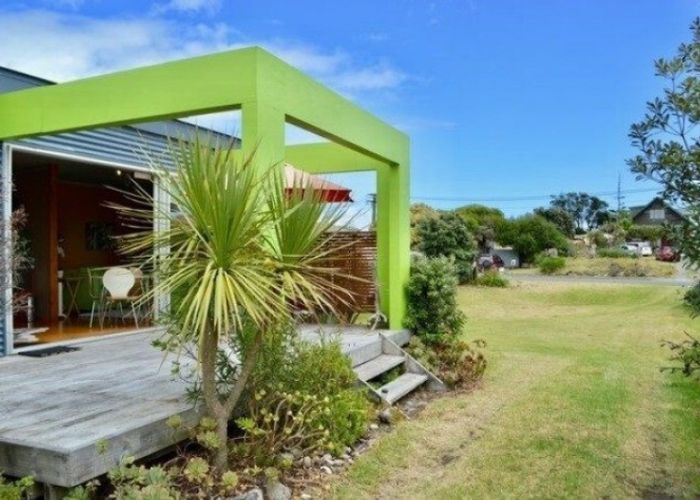  at 22 Babbacombe Avenue, Otaki Beach, Otaki