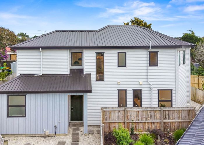  at 8B Corric Hill, Torbay, North Shore City, Auckland