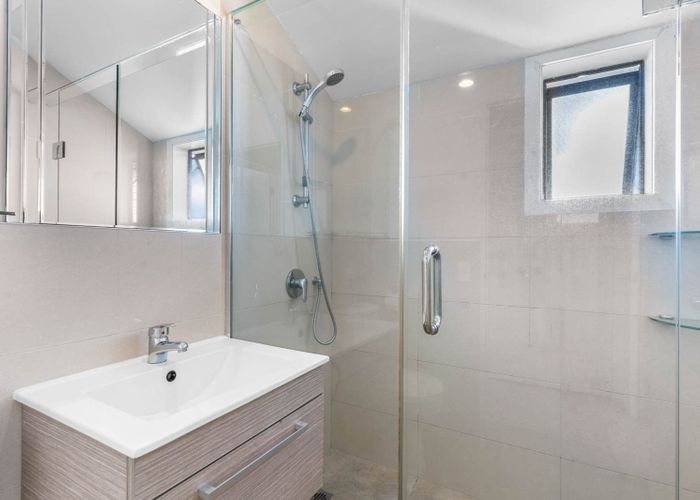  at 11/10-26 John Jennings Drive, Oteha, North Shore City, Auckland