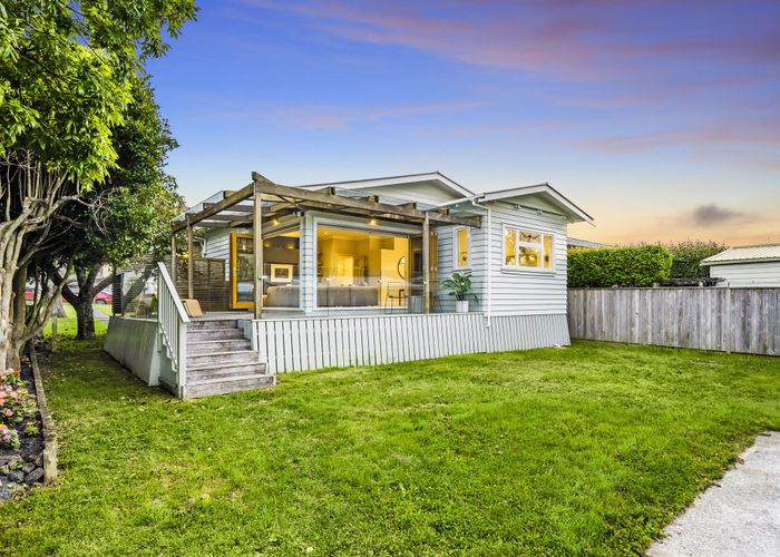  at 23 Springleigh Avenue, Mount Albert, Auckland