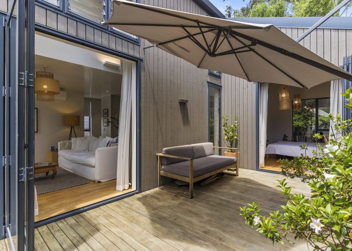  at 12D Hurstwood Place, Glen Innes, Auckland
