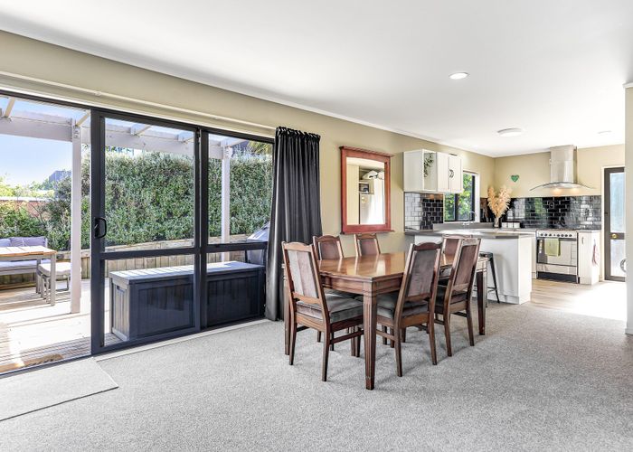  at 30 Banbury Crescent, Fairfield, Hamilton, Waikato