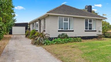  at 104 Kaihau Road, Karioitahi, Waiuku
