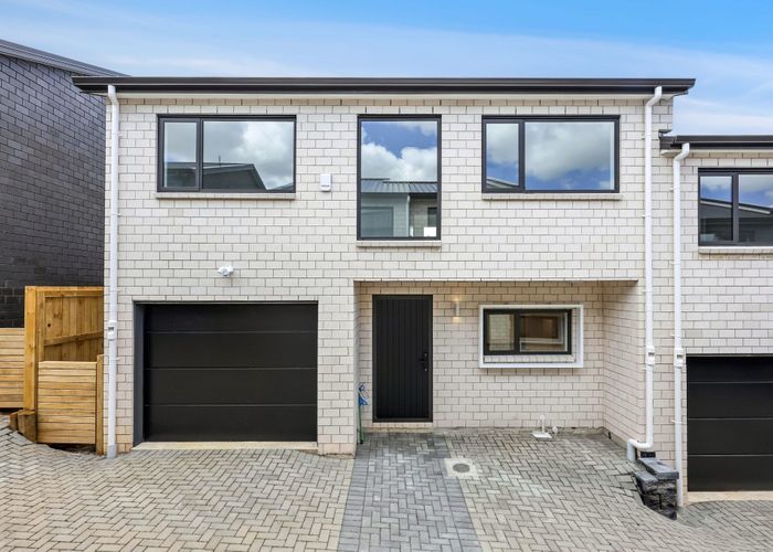  at Lot 4/71&73 Royal Road, Massey, Waitakere City, Auckland
