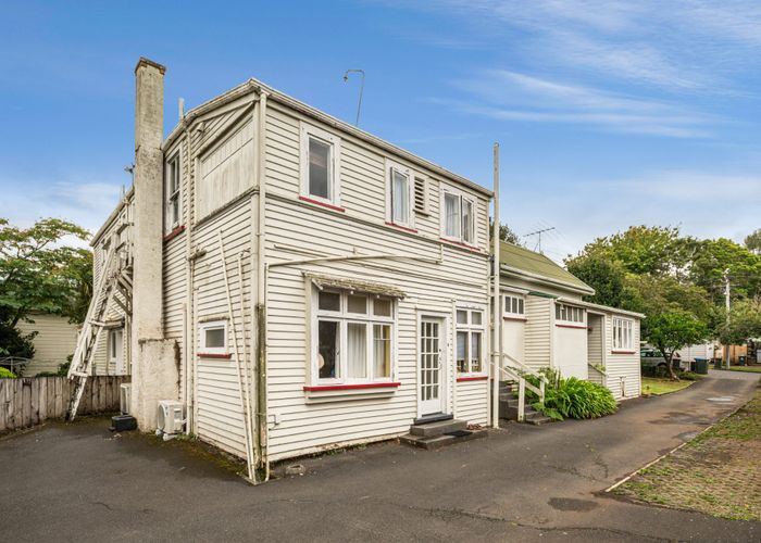  at 5 Oaklands Road, Mount Eden, Auckland City, Auckland