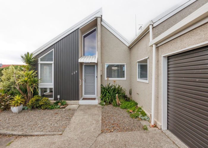  at 129 Albert Street, Terrace End, Palmerston North